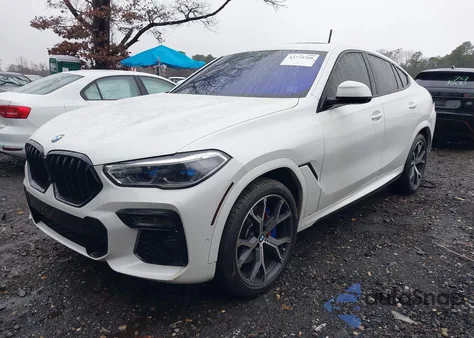 2021 BMW X6 xDrive40I z USA, uszkodzony, nr VIN 5UXCY6C01M9G08133